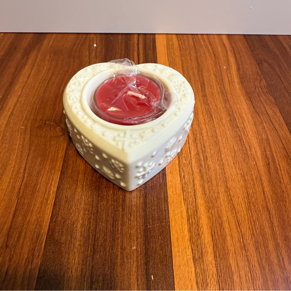 Lenox Heart Tea Light Holder • Yuletide Glowlites • NIB